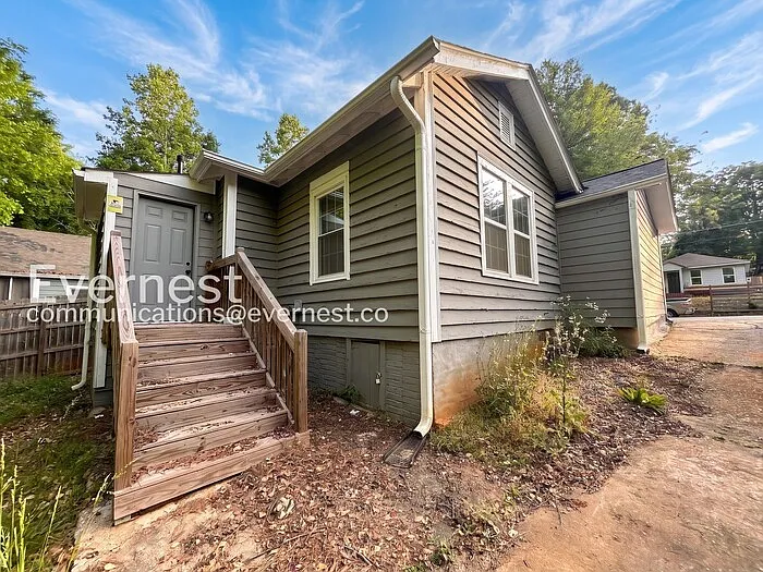 1875 Conrad Ave SE — Photo 15