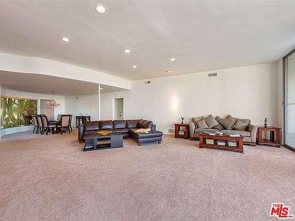 5th image of 16369 Sloan Dr