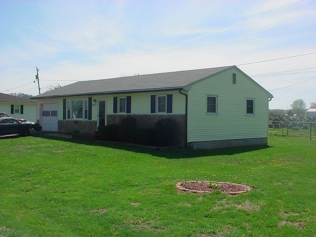 2nd image of 975 Linda Vista Dr