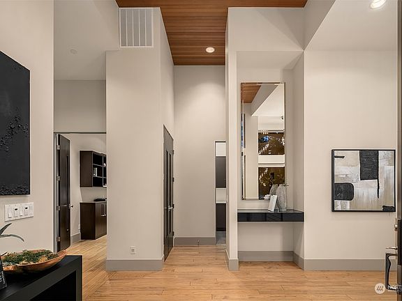 2nd image of 10324 NE 67th Street
