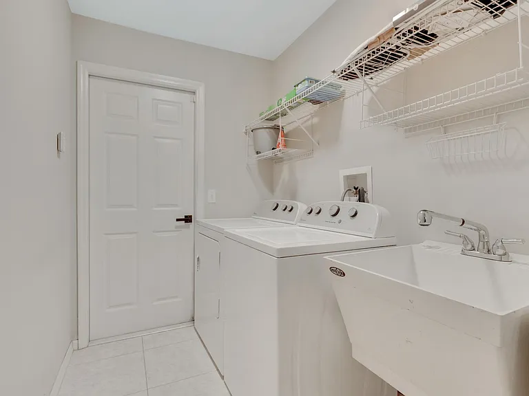 2757 Feiffer Cir — Photo 26