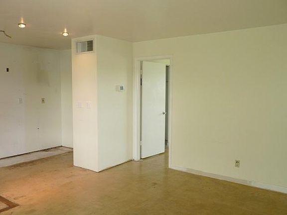 5th image of 316 SE 1st St APT 7