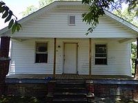 1st image of 620 Gunn St