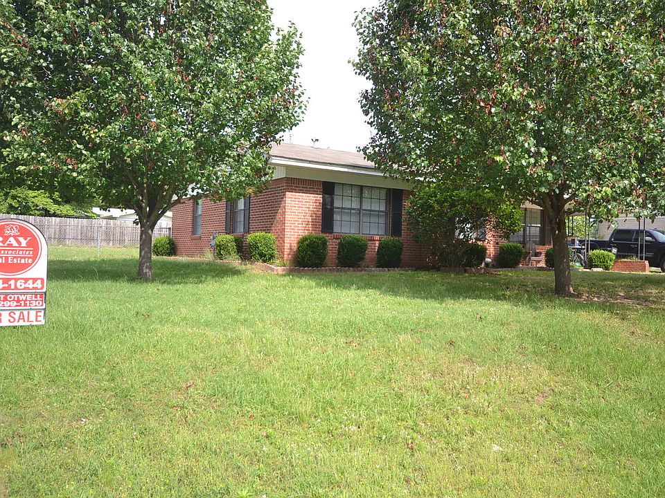 1st image of 1204 Hilltop Dr