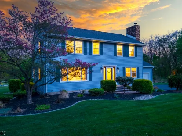 64 Country Club Ln, Harmony Twp., NJ 08865