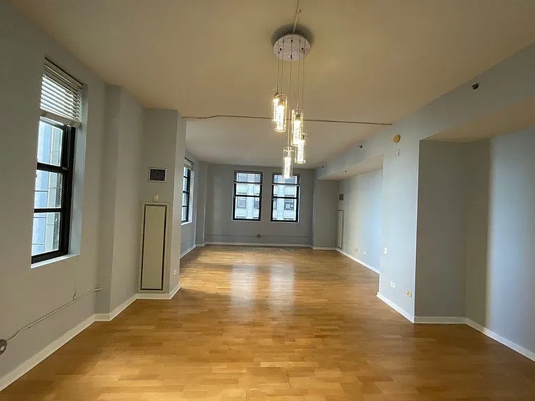 5 N Wabash Ave #1401 — Photo 11