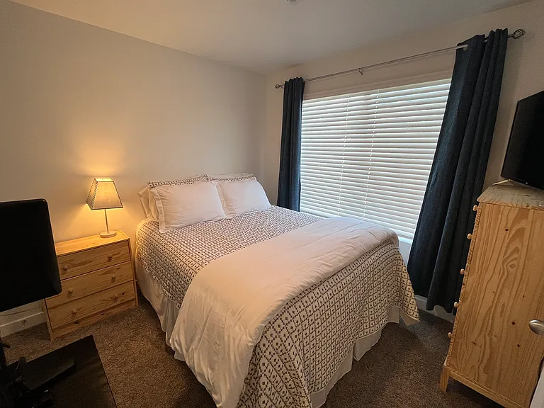 1061 E Waterway Ln — Photo 9