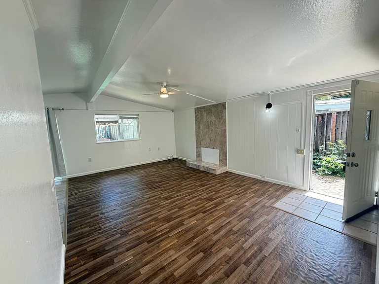 10670 Minette Dr — Photo 14
