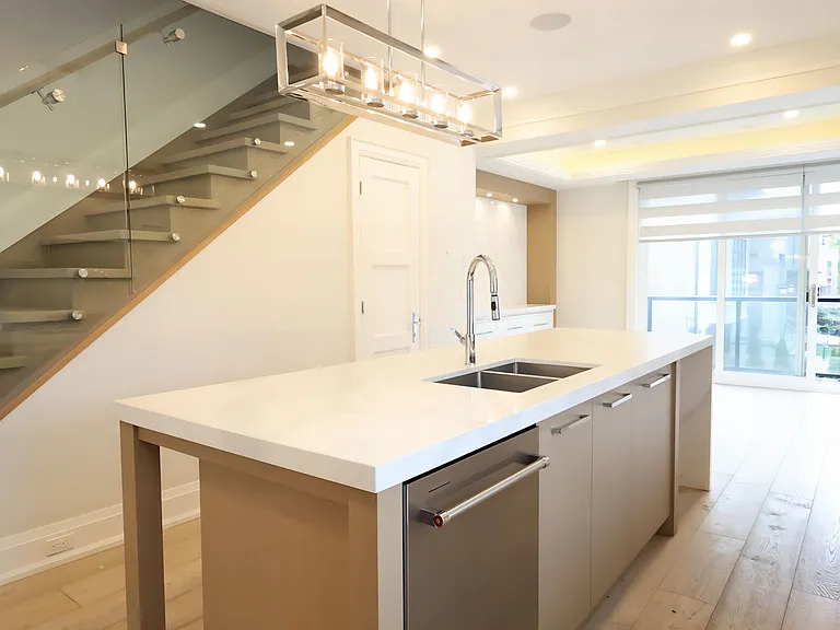 3062 Bayview Ave — Photo 25