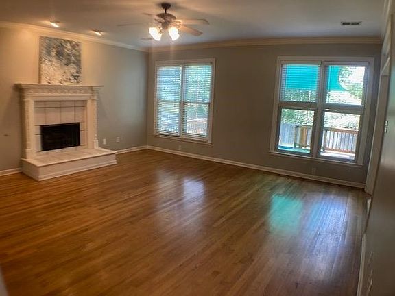 5th image of 1796 Campden Dr