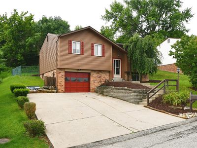 4095 Overlook St, South Park, PA, 15129