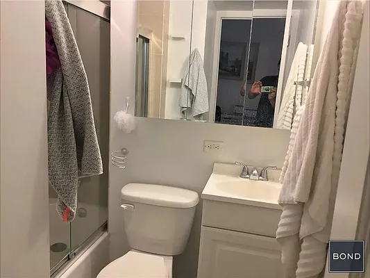 Rented by Bond New York | media 5