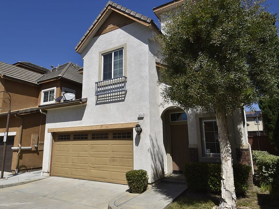 1st image of 3659 W Scribner Ln
