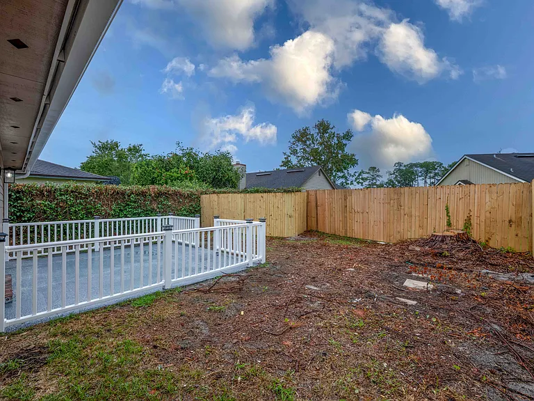 2645 Sam Houston Pl — Photo 7