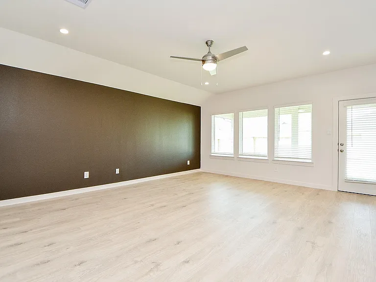 30406 Canterbury Fields Dr — Photo 15