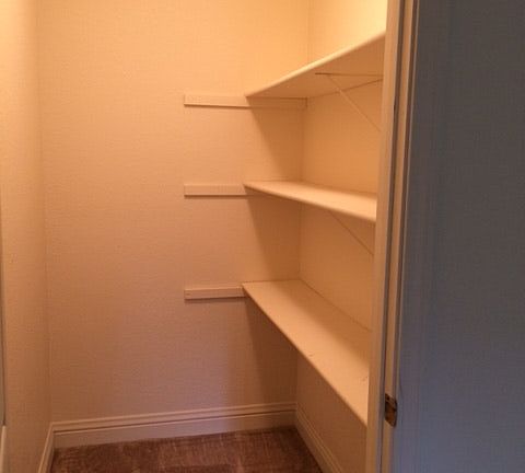 Hall storage