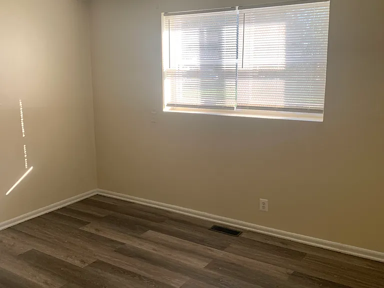 5526 Gwynn Oak Ave #103 — Photo 9
