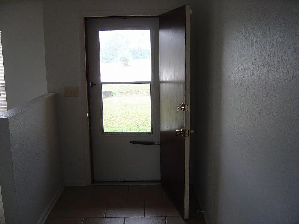 3 bed, 1580 sqft, $1,600 — Photo 4