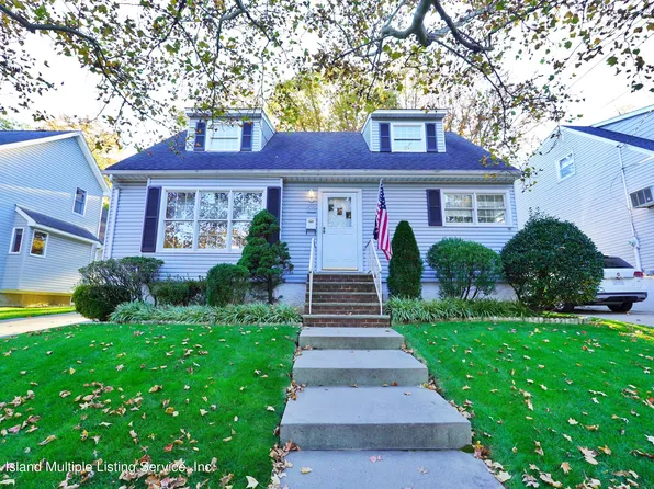 292 Thornycroft Ave, Staten Island, NY 10312