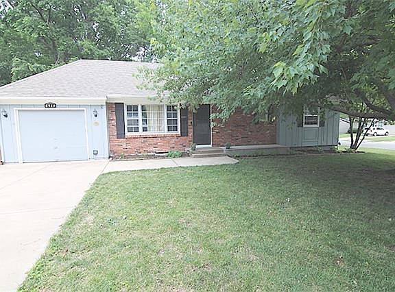 2nd image of 8919 Benson St