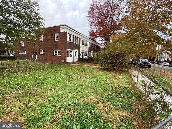 4th image of 1202 Wilkes St