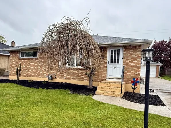 86 Diane Dr, Cheektowaga, NY 14225