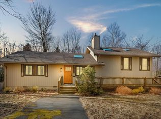 151 Winding Hill Rd, Pocono Pines, PA 18350