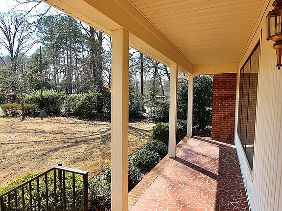 3rd image of 209 Mimosa Park Dr
