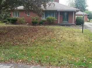 2005 Mary St, Farrell, PA 16121