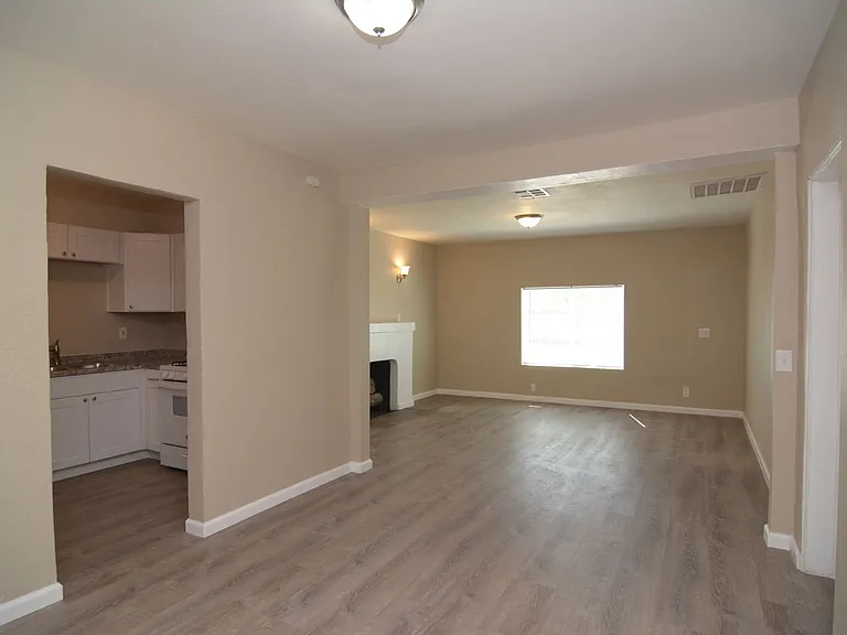 835 E Graybill Dr — Photo 6