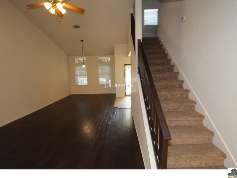 5611 Bertha Dr — Photo 59