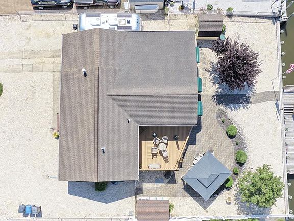 4th image of 799 Jane Dr