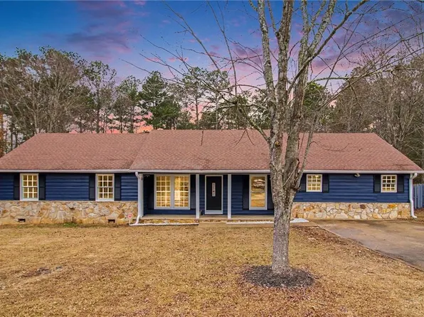 4904 Pebblebrook Dr, Douglasville, GA 30135