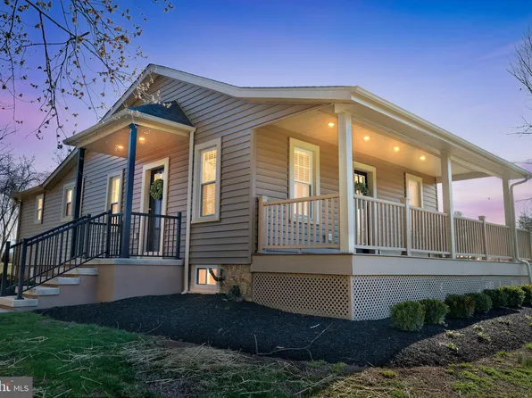 3953 E Swamp Rd, Doylestown, PA 18902