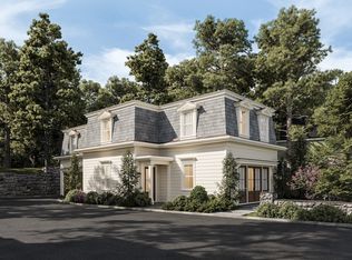 95 High St #4, Newburyport, MA 01950