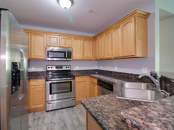 3rd image of 11391 N Woods Dr