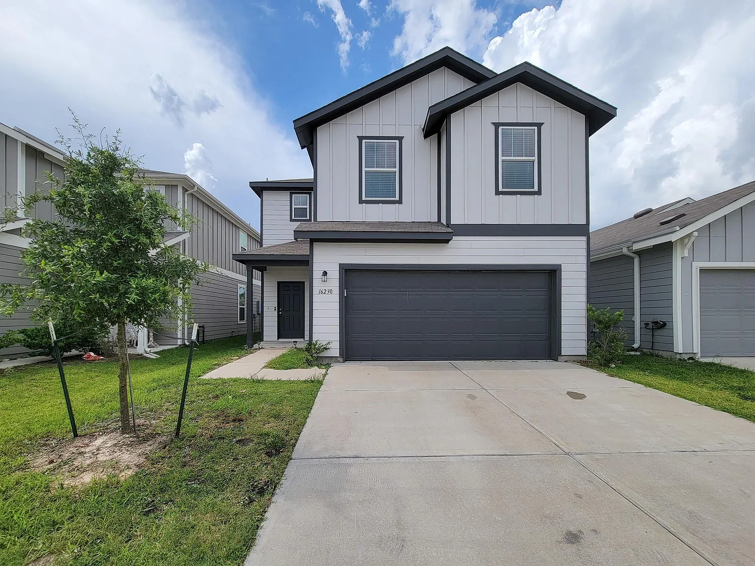 4 bed, 2.5 bath, 1698 sqft, $2,100 — Photo 1