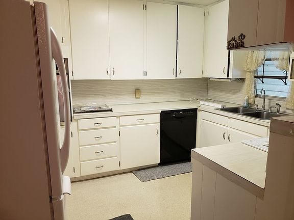 4th image of 4501 Clermont St