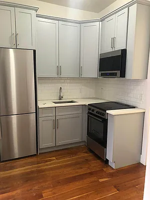 Rented by Delmark Realty LLC | media 15