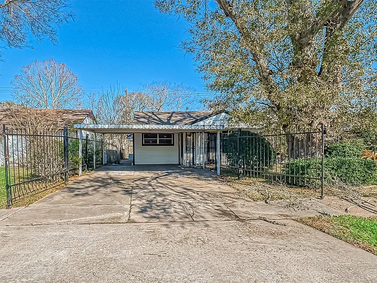 4905 Brinkley St — Photo 1