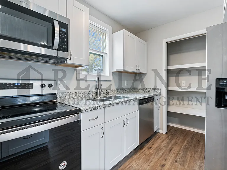 2722 N Holyoke St — Photo 11