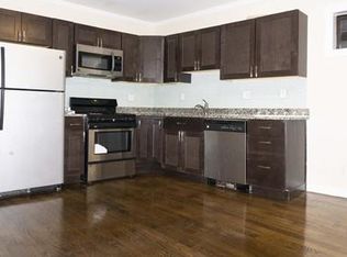 75 Elm St #U-O, Watertown, MA 02472