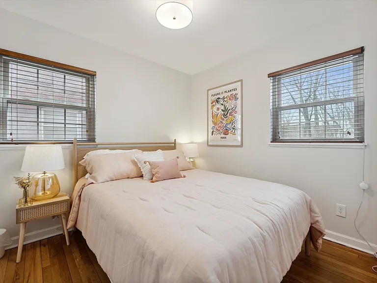 12605 Crossburn Ave — Photo 9