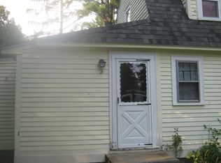586 Pleasant St #3, Framingham, MA 01701
