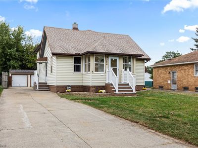 9284 Berkshire Rd, Parma Heights, OH, 44130