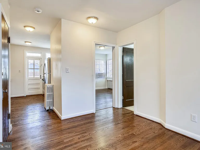 2502 Langston Blvd #2 — Photo 8