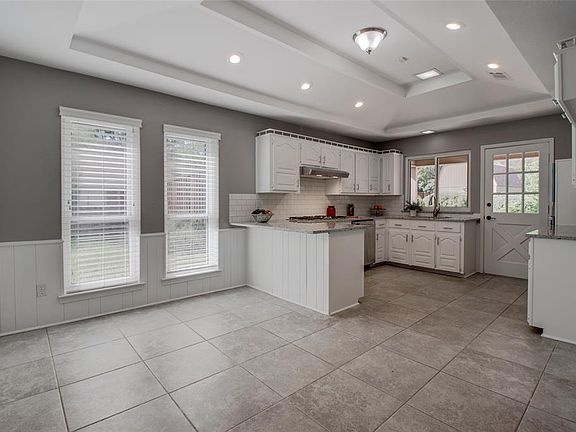 4th image of 206 Biscay Dr