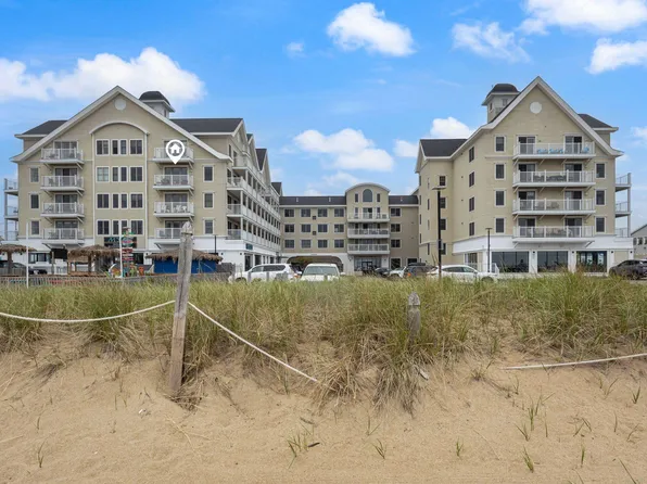 1 E Grand Avenue #405, Old Orchard Beach, ME 04064