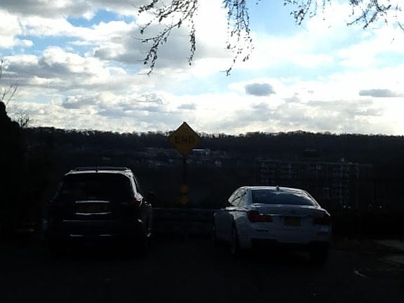 2nd image of 822 Davis Ave