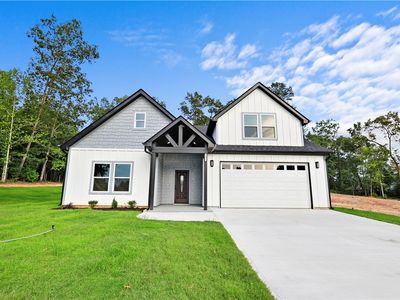 241 Sandy Ln, Williamston, SC, 29697